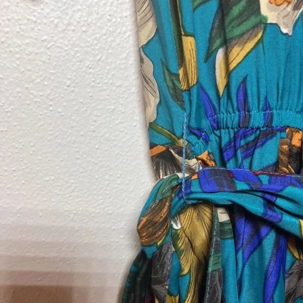 VNTG Tropical Floral Teal Wrap Midi Dress Colorful Hawaiian Parrot USA‎
